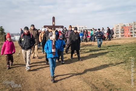 Nedělní křížové cesty formou procházky 2024